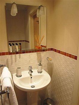 Citystay - Warren Close Apartemen